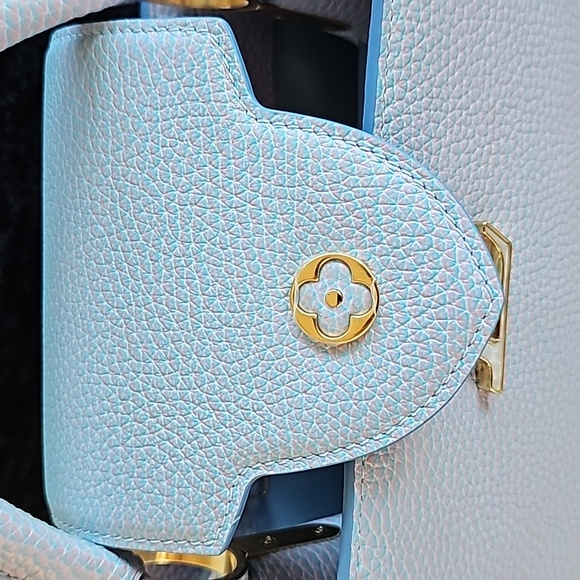 New DISCONTINUED  Limited Edition Louis Vuitton Capucines Lila - Picture 7 of 8